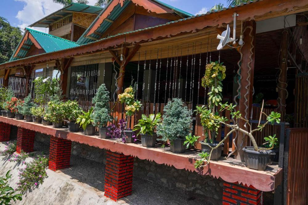 Brown Bamboo Guest House & Trekking Bukit Lawang Eksteriør bilde