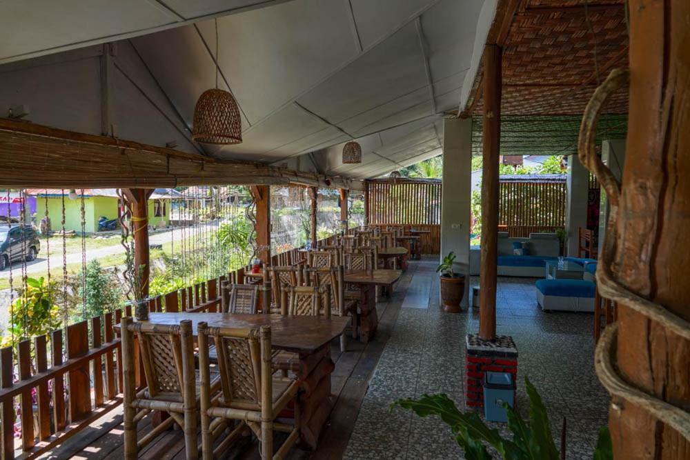 Brown Bamboo Guest House & Trekking Bukit Lawang Eksteriør bilde